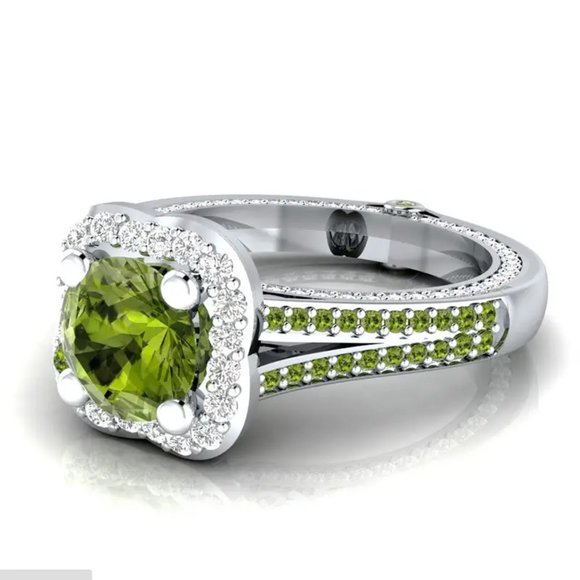 Jewelry - Peridot & White Zircon Ring